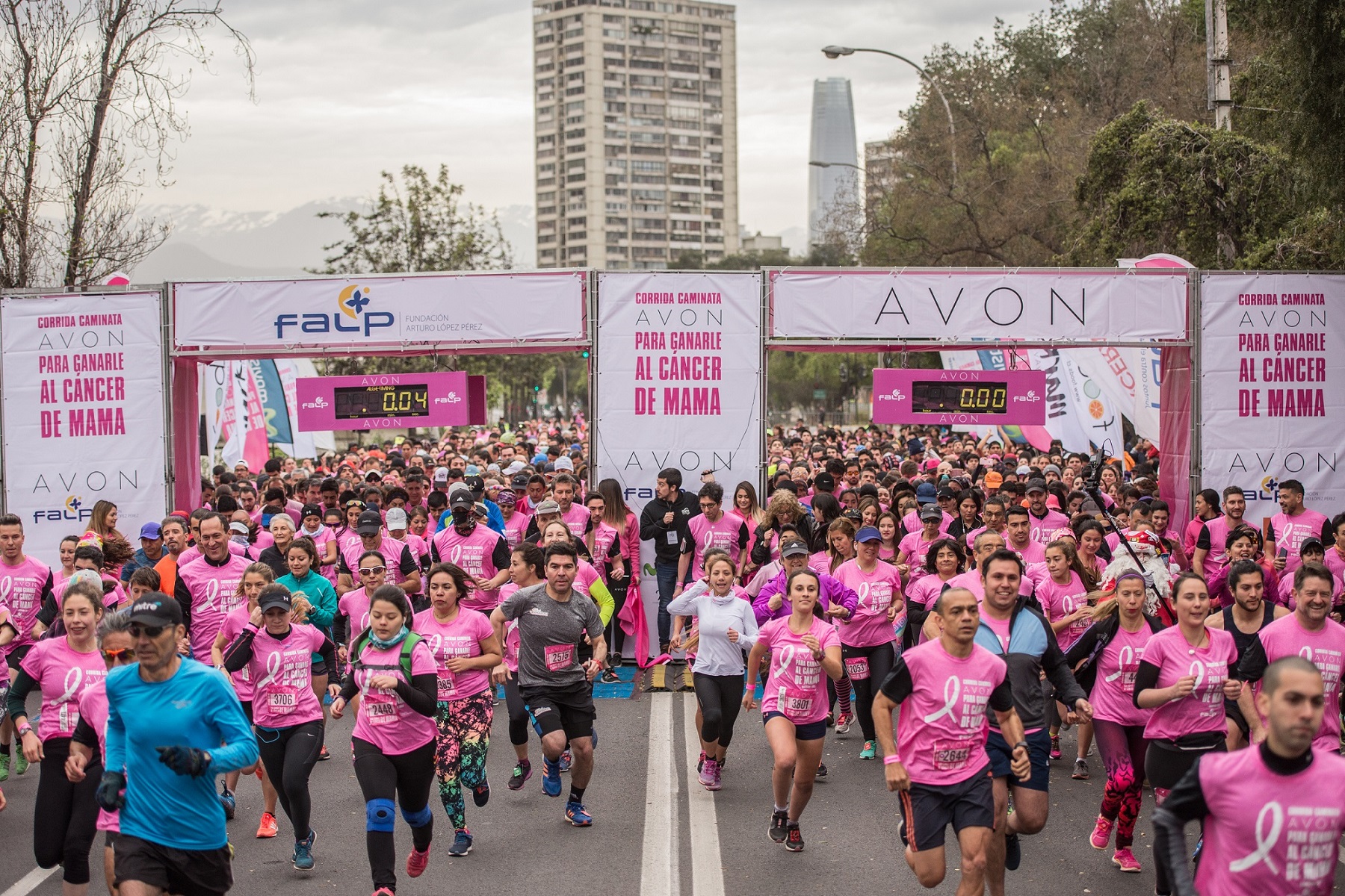  AVON y FALP refuerzan el llamado a correr para ganarle al cáncer de mama